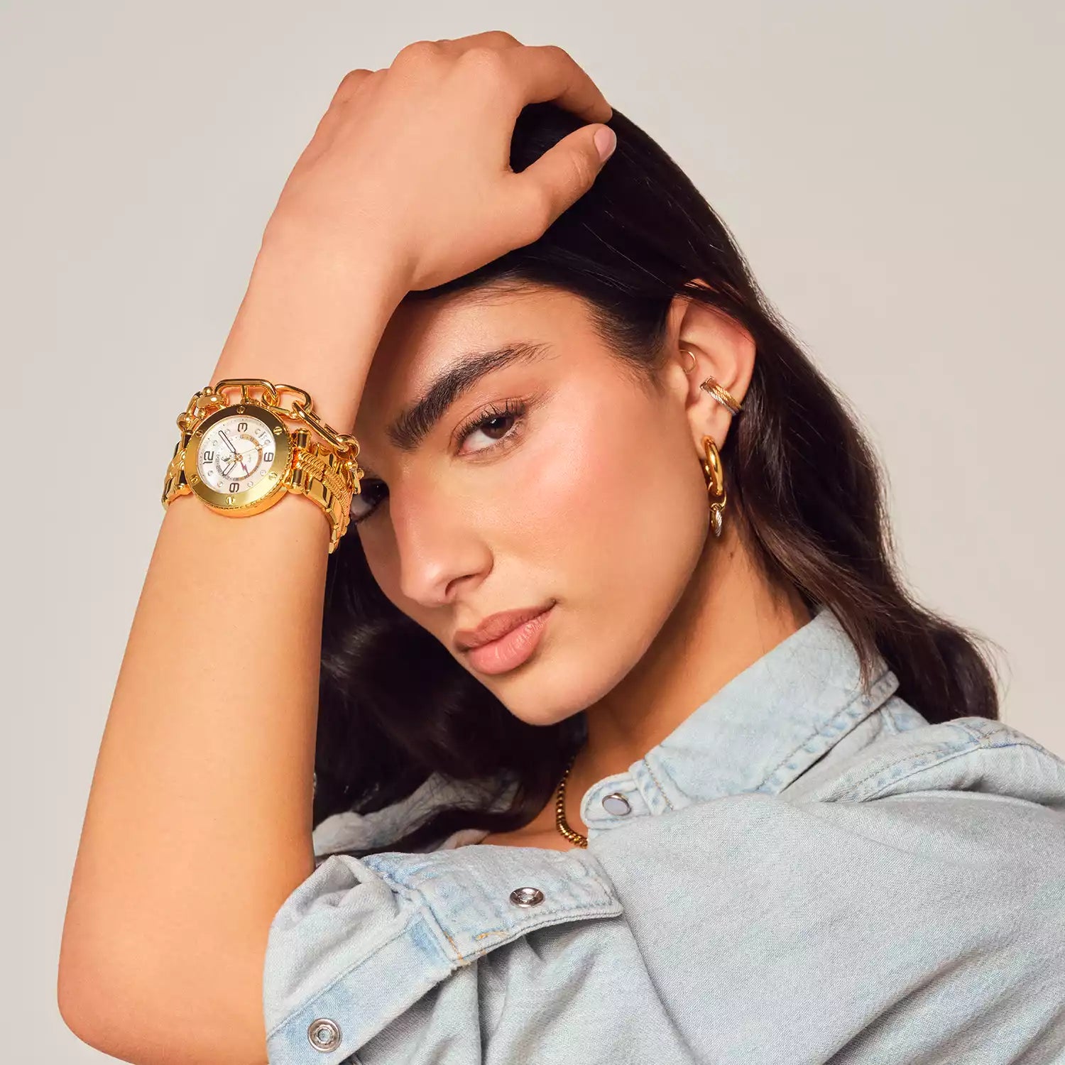 NAVIGATOR SURF GMT, 36MM, KUWARTS GMT KALIBRE, PUTING DIAL, 6 SCREWS BEZEL, BAKAL DILAW NA GINTO PVD MAPAGPAPALIT PULSERAS - Charriol Geneve - Panoorin