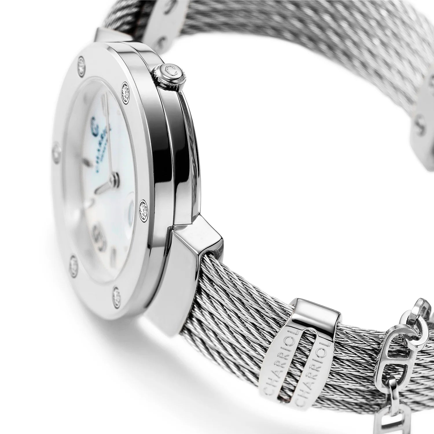 ST TROPEZ, 30MM, KUWARTS KALIBRE, INA-NG-PERLAS DIAL, BAKAL NA MAY 6 DIAMONDS BEZEL, BAKAL CABLE BRACELET - Charriol Geneve - Panoorin
