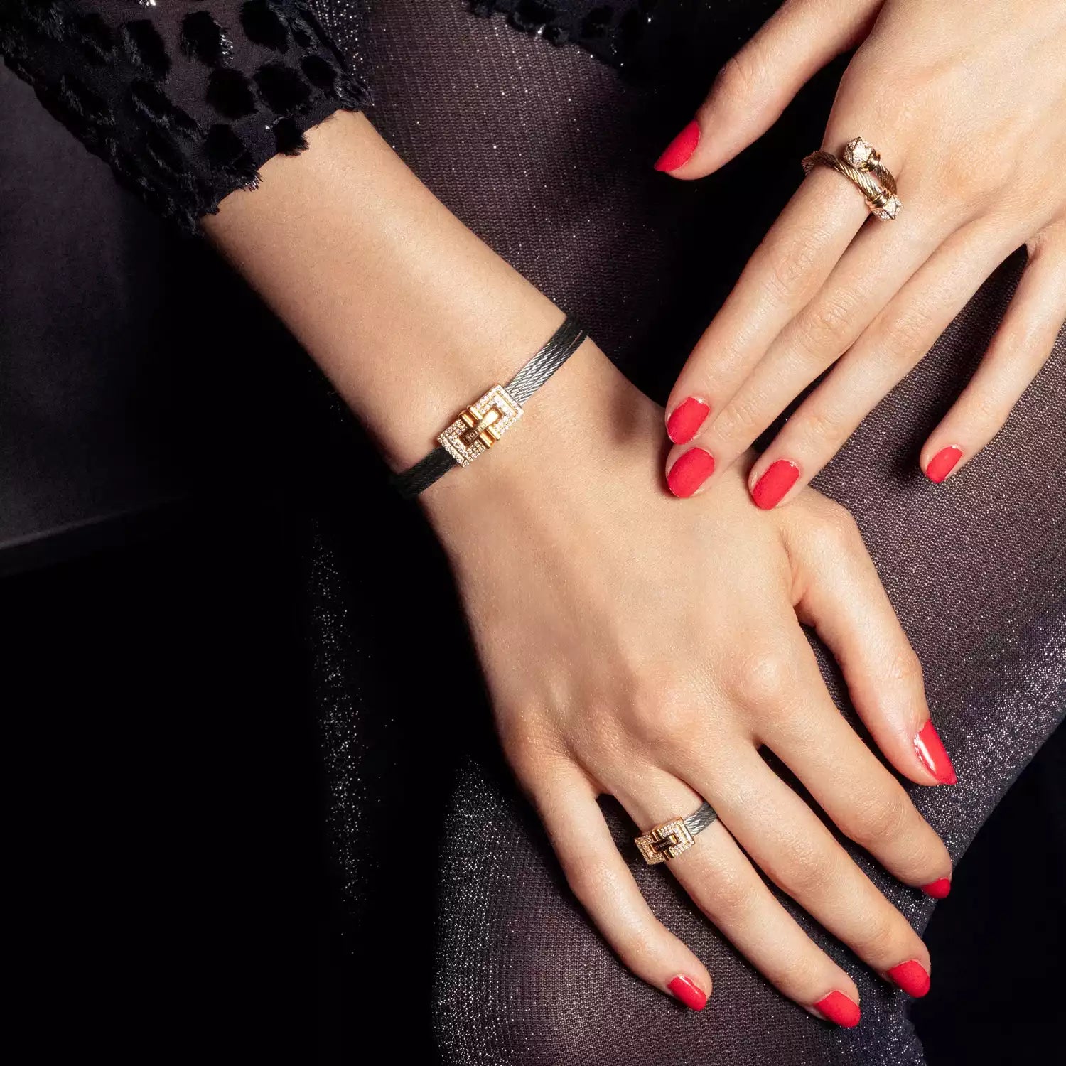 Steel_Gold 18KT na may 54 Diamonds 0.21ct