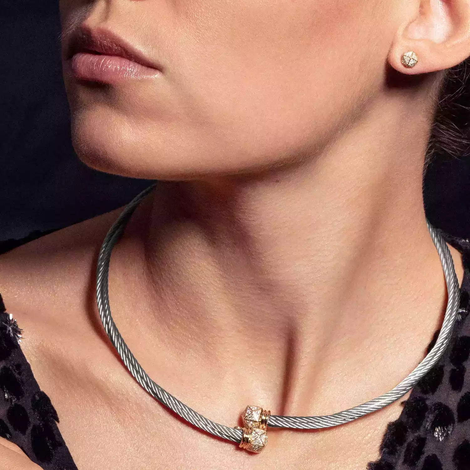 Ginto 18KT na may 64 Diamonds 0.29ct