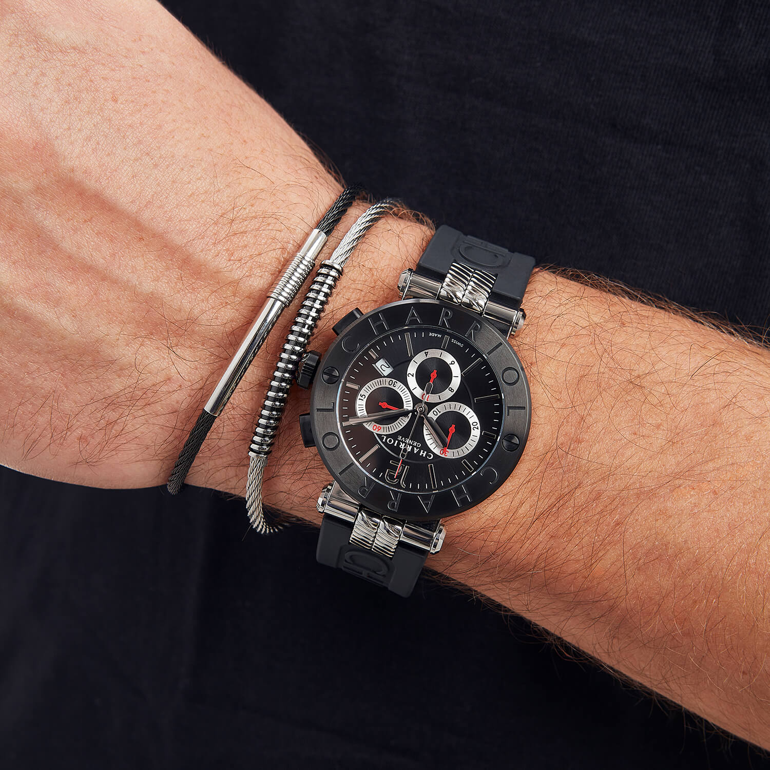 NAVIGATOR CRUISE, 41MM, KUWARTS KRONOGRAPO KALIBRE, ITIM NA MAY PULANG KRUS DIAL, BAKAL ITIM PVD "CHARRIOL CHARRIOL" BEZEL, ITIM NA GOMA MAPAGPAPALIT STRAP BRACELET - © 2024 Charriol - Panoorin